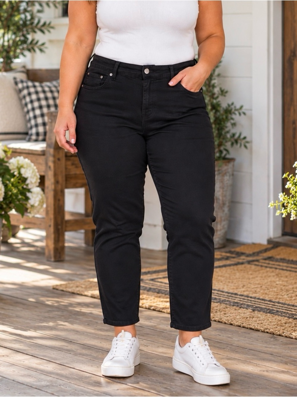 Old Navy Sweetheart Black Jeans – Size 12 Short – NWT